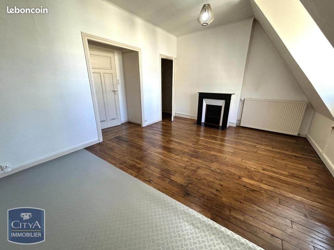 Appartement 2 pièces 52 m² · à Saint-Quentin · 52 m² · 552 €