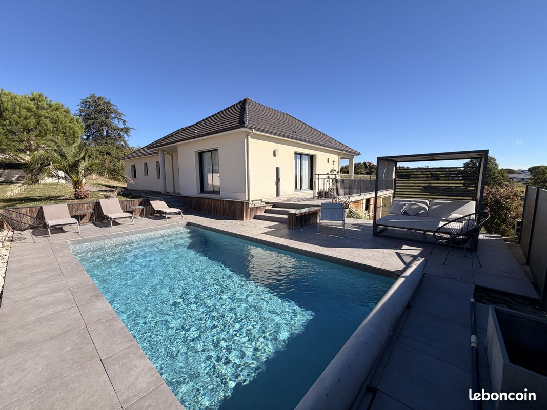 Maison 7 pièces 160 m² · à Ussac · 160 m² · 425 000 €