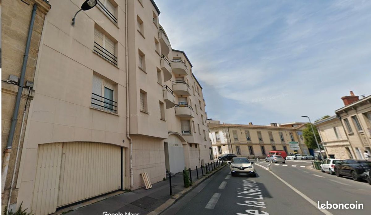 Parking Bordeaux · 100 €/mois