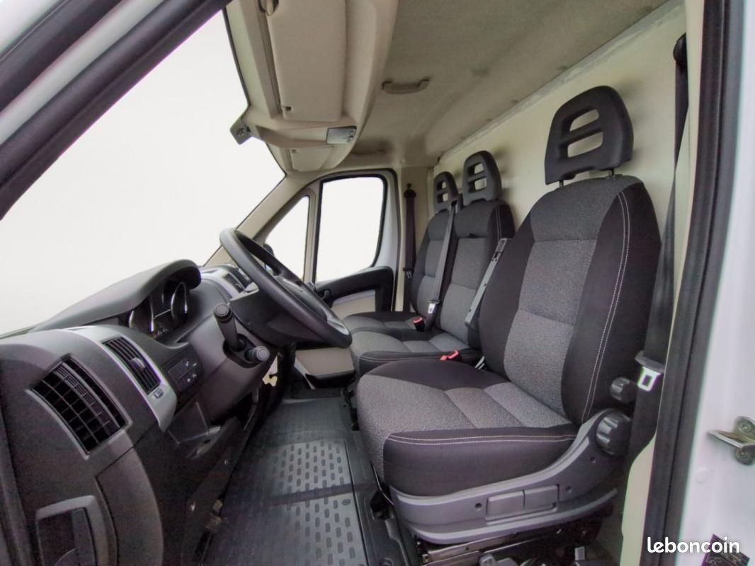 Fiat Ducato GRD VOL 3.5 MAXI L 2.3 MULTIJET 130CH CAISSE DEMENAGEMENT (image 12)
