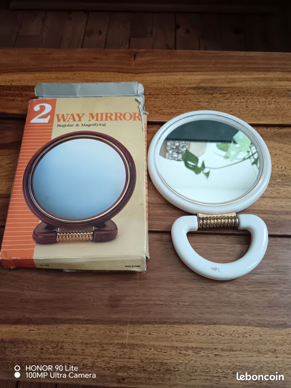 Miroir double sur socle vintage plastique blanc et doré (image 2)
