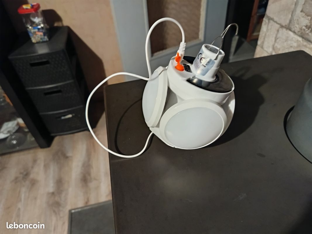 Lampe à LED à suspendre avec 5 faces dépliables (image 1)