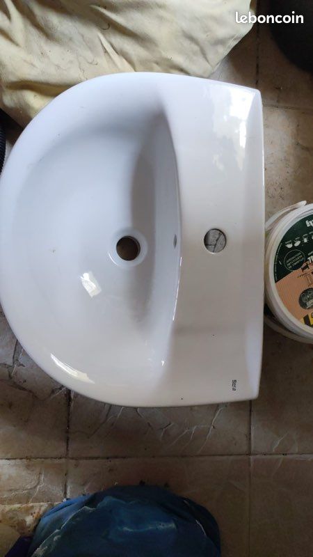 Lavabo neuf Roca (image 1)