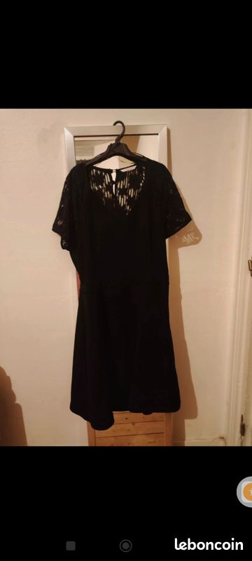 Robe (image 4)