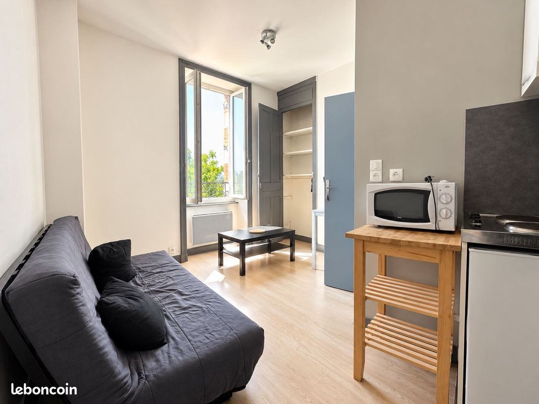 Appartement 1 pièce 18 m² · à Limoges · 18 m² · 350 €
