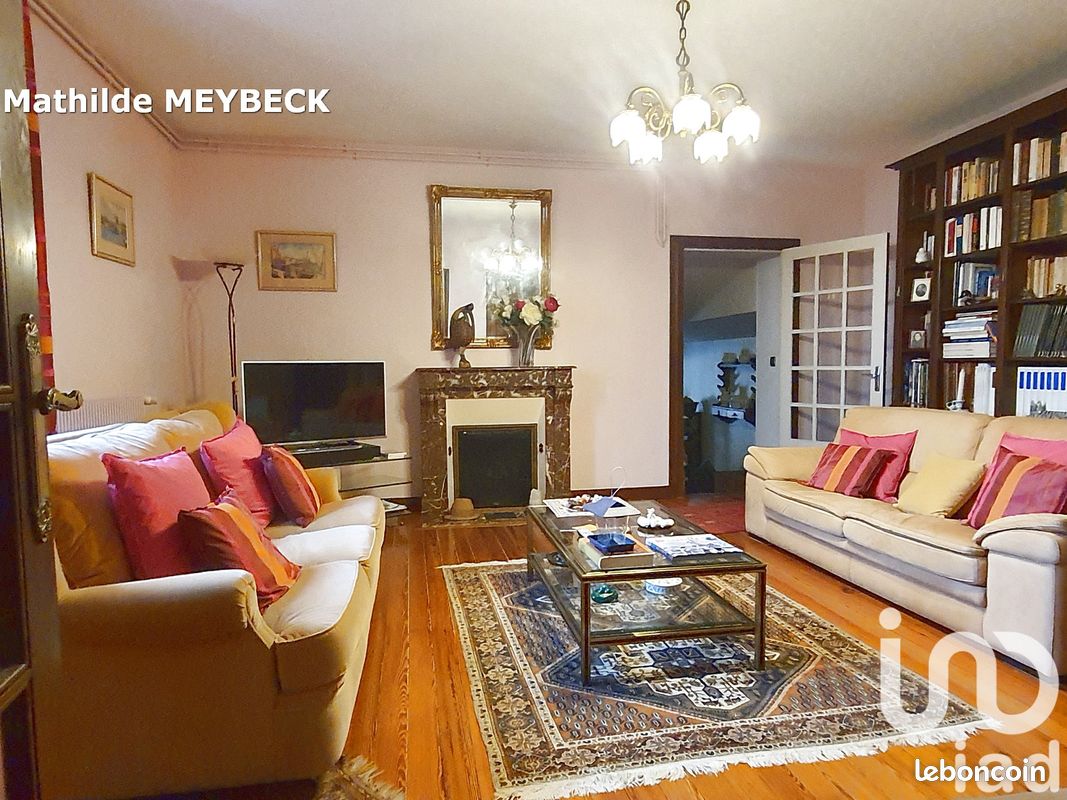 Maison 10 pièces 232 m² - Fressines 79370 (image principale 8)