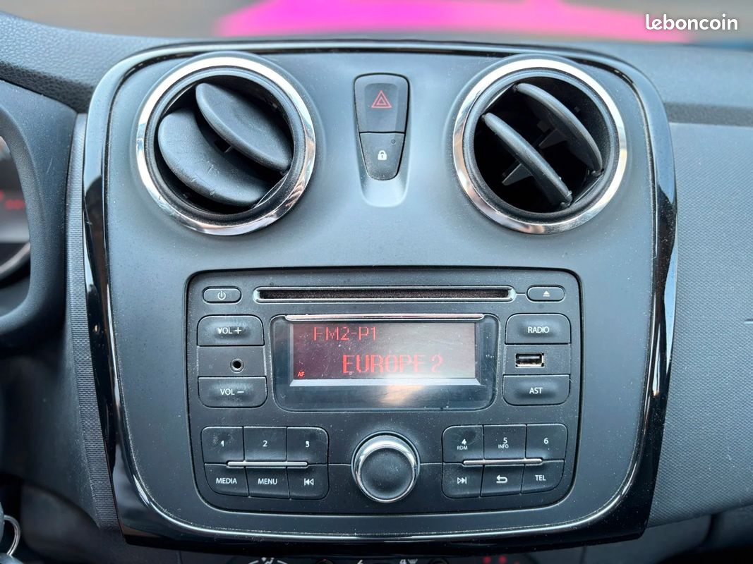 DACIA SANDERO 1.5 dCi 90 E6 Urban Stepway - DISTRIBUTION NEUVE (image 29)
