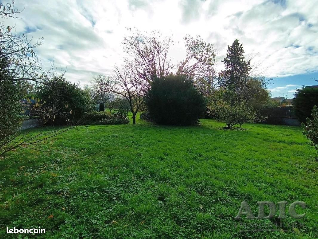 Terrain 927 m² Dammartin En Goele · à Dammartin-en-Goële · 180 000 €
