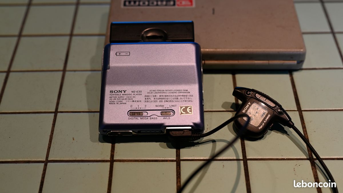 Sony MZ-E630 MD Walkman Bleu - Lecteur MiniDisc D'occasion Fonctionnel (boîtier Seul)