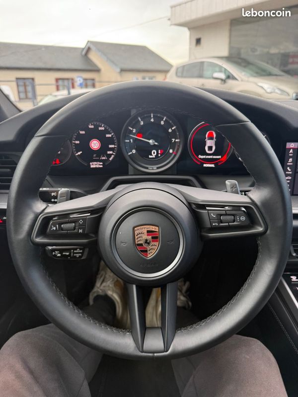 Porsche 911 Carrera S 992 3.0i 450 (image 11)