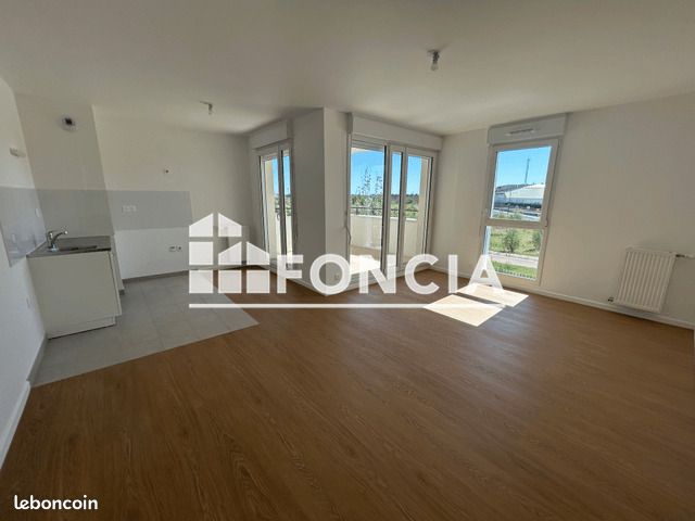 Appartement a louer  - 3 pièce(s) - 64 m2 - Surfyn