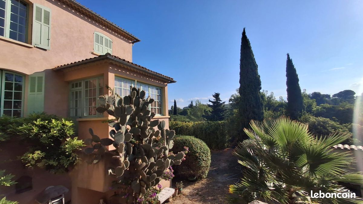 Maison 9 pièces 214 m² · à La Ciotat · 214 m² · 1 196 000 €