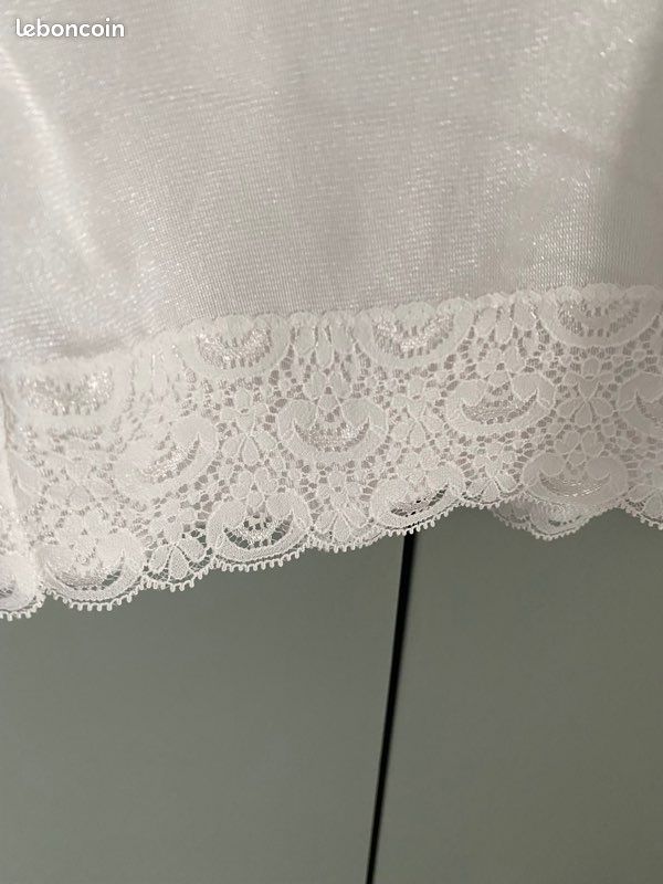 Combinaison / fond de robe neuf (image 3)