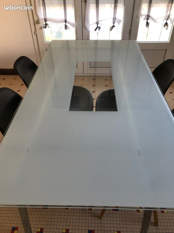 Belle table en verre (image 4)