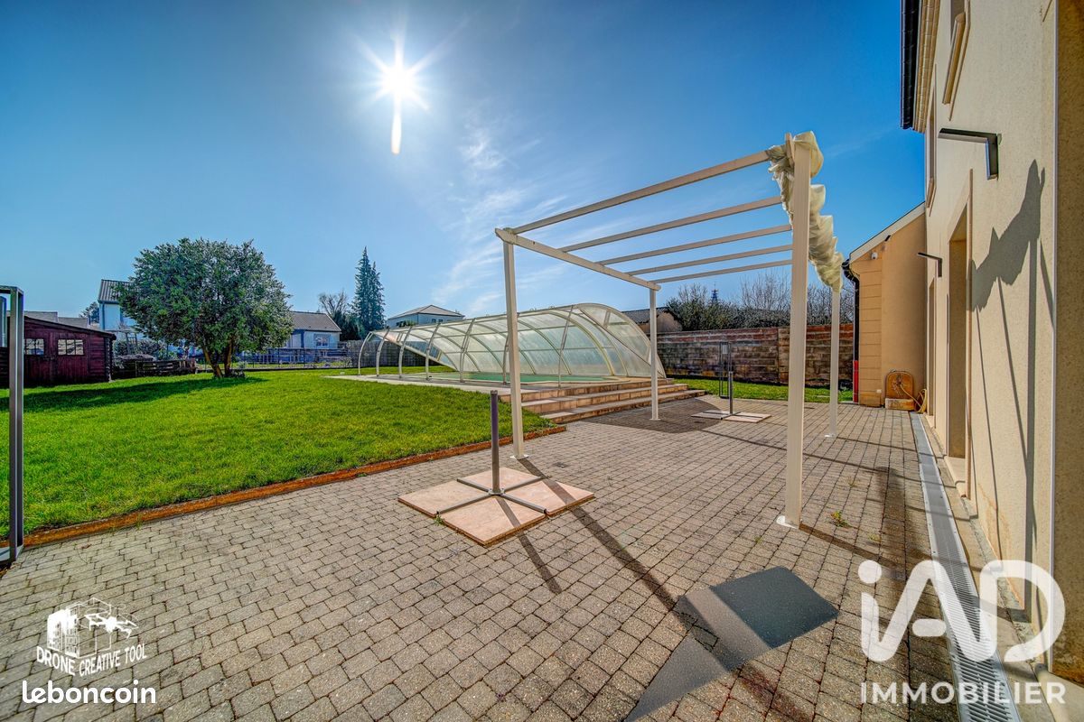 Maison 7 pièces 216 m² · à Amanvillers · 216 m² · 469 000 €