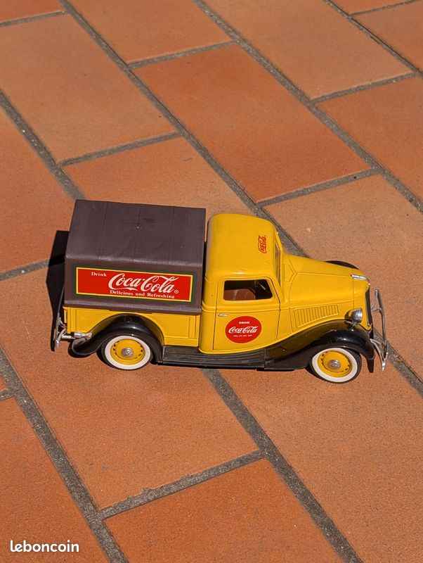 Ford Pick-up Bâché Coca-Cola 1934 Solido Prestige - Miniature 1/18 Collection