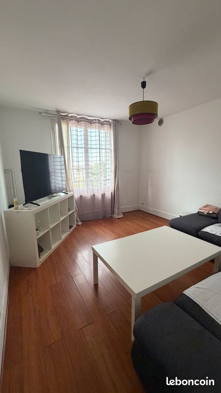 Appartement 2 pièces 38 m² · à Choisy-le-Roi · 38 m² · 945 €