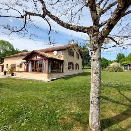 Maison 8 pièces 195 m²