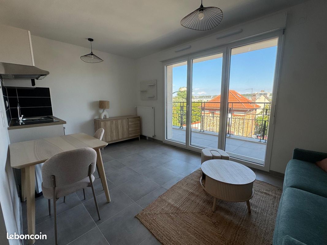 Appartement 1 pièce 25 m² · à Saint-Maur-des-Fossés · 25 m² · 851 €/mois
