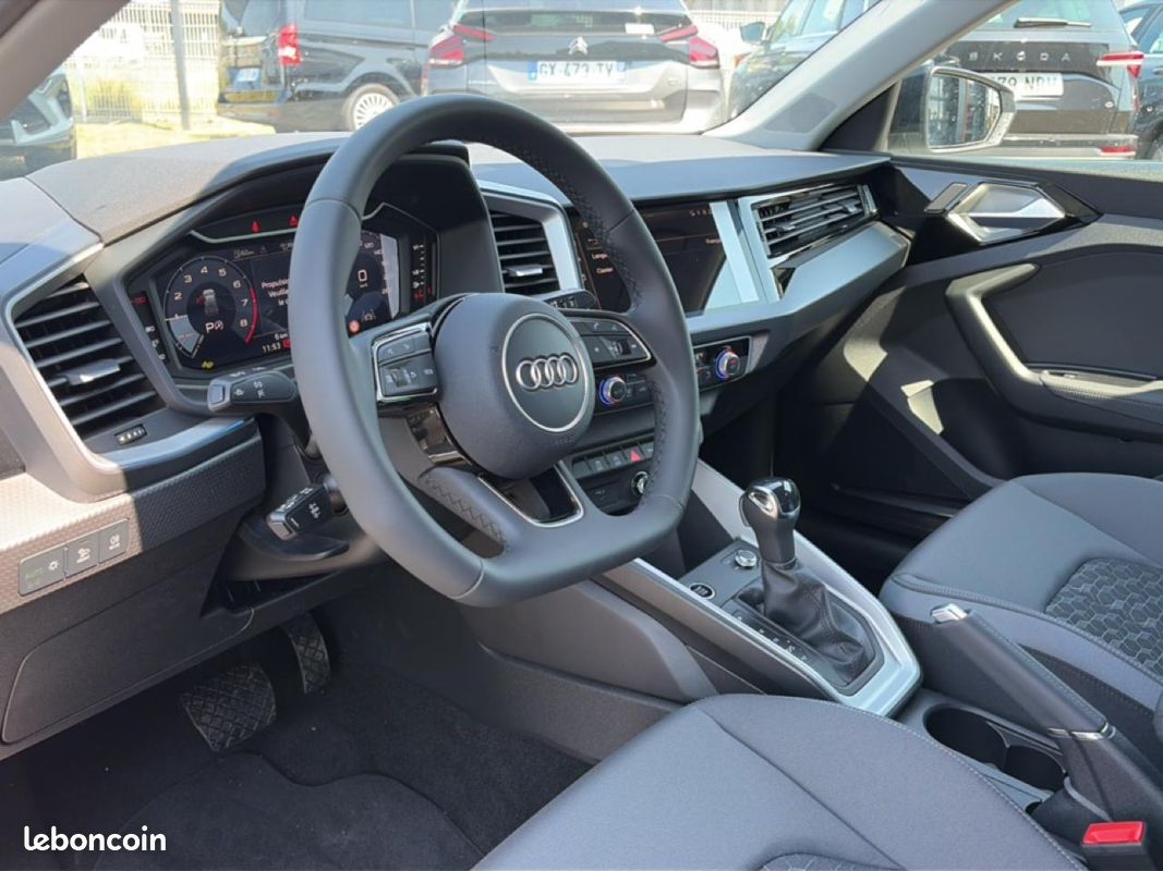 AUDI A1 SPORTBACK 30 tfsi 116 s line s tronic 7 (image 10)
