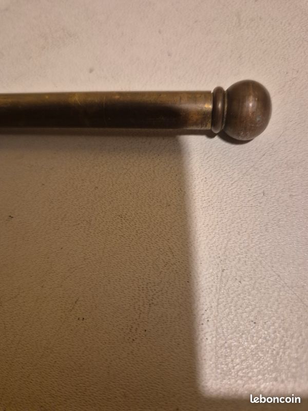 Tringle en fer ancienne (image 3)