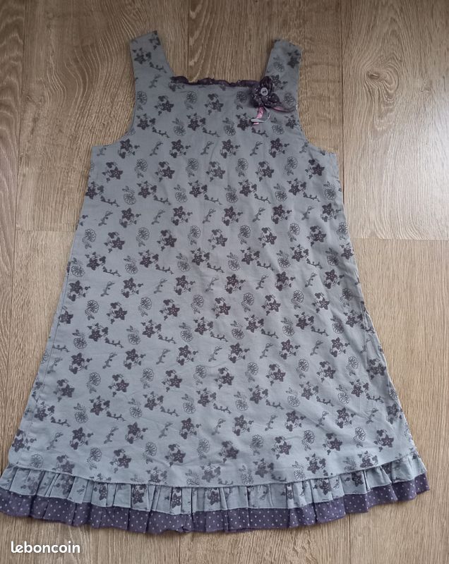 Robe Orchestra taille 10 ans (image 1)