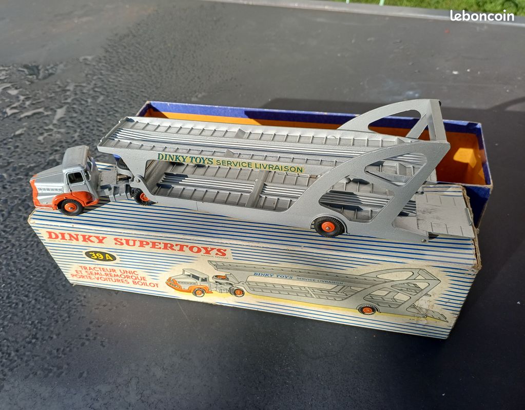 MINIATURE CAMION AUTO 1:43 Norev Camion Unic Esterel Calberson