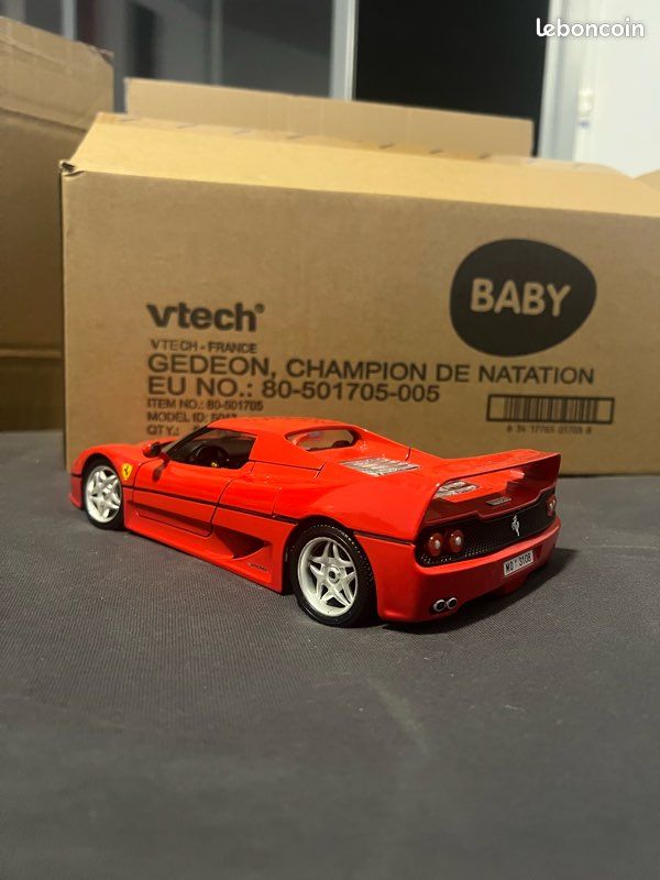 Ferrari F50 1995 Miniature Burago 1/18 - Couleur Champagne - Occasion Sans Boîte