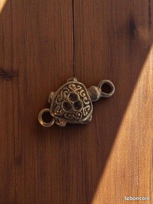 Pendentif Vintage Métal Années 50 - Bijou Deadstock Rétro - Occasion Avec Traces D'usure