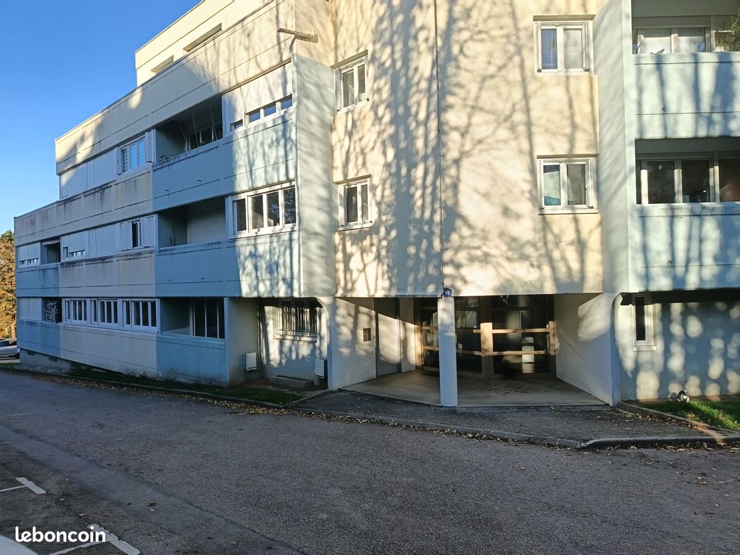 Appartement 3 pièces 69 m² · à Limoges · 69 m² · 73 000 €