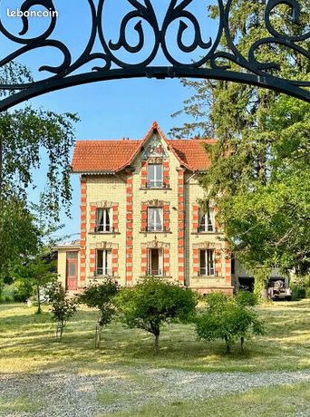 Propriété 9 pièces 195 m²