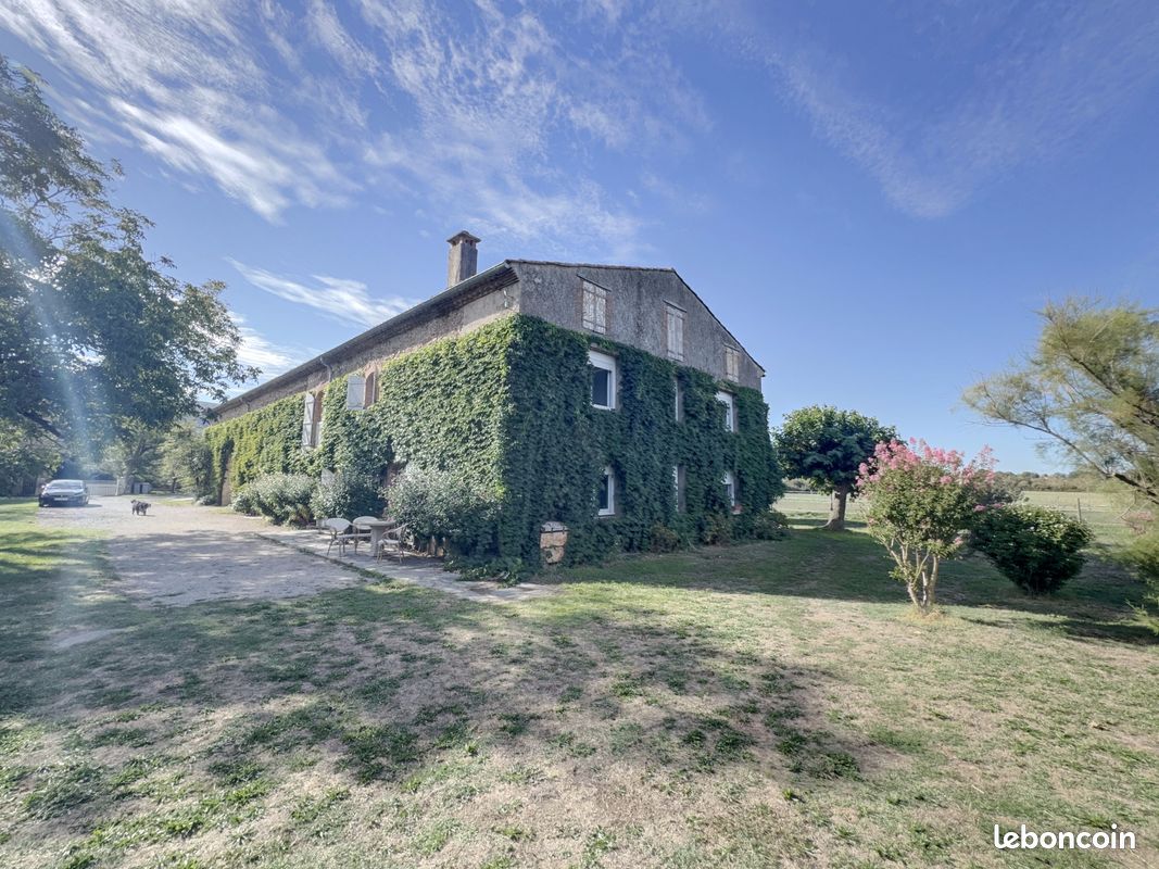 Maison 10 pièces 300 m² · à Dourgne · 300 m² · 450 000 €