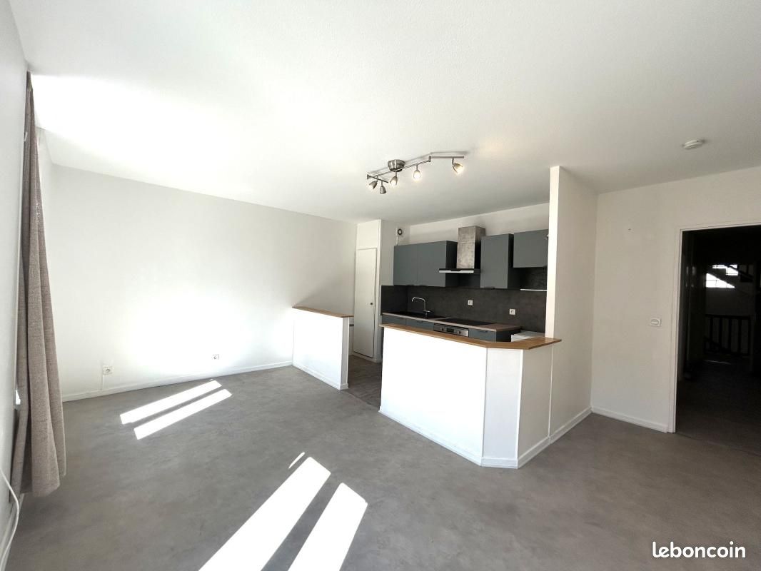Appartement 1 pièce 48 m² · à Hayange · 48 m² · 520 €