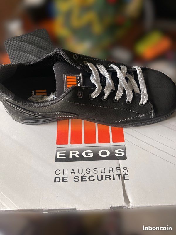 Chaussures de sécurité Ergos neuves (image 1)