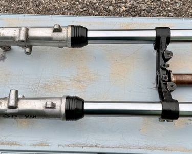 Support De Fourches Pour Yamaha XS 650 (1977 à 1979) - Pièce D'occasion - Réf. 147637