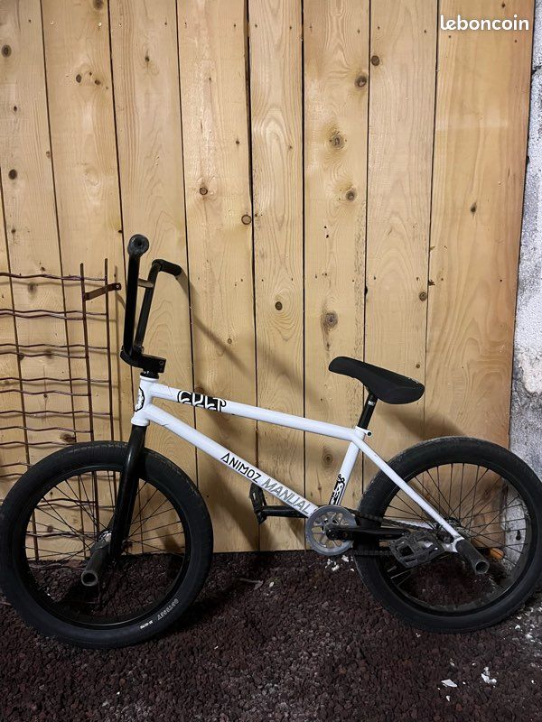 Cadre BMX Cult Badboy V1 Noir – 2010 – Premier Modèle – Occasion