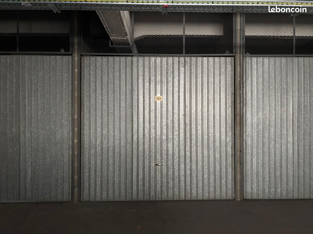 Parking 13 m² · à Paris · 13 m² · 190 €/mois