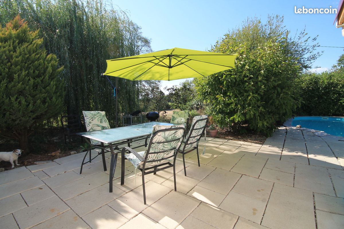 Maison 4 pièces 121 m² · à Saint-Coutant · 121 m² · 145 000 €