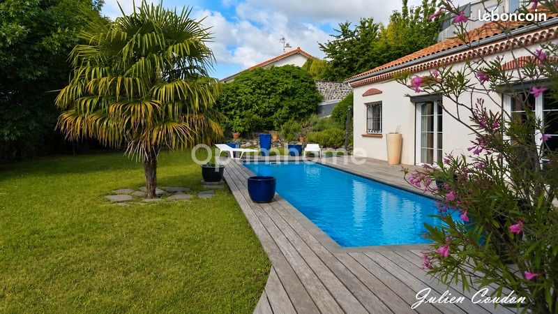 Maison 6 pièces 265 m² · à Clermont-Ferrand · 265 m² · 628 000 €