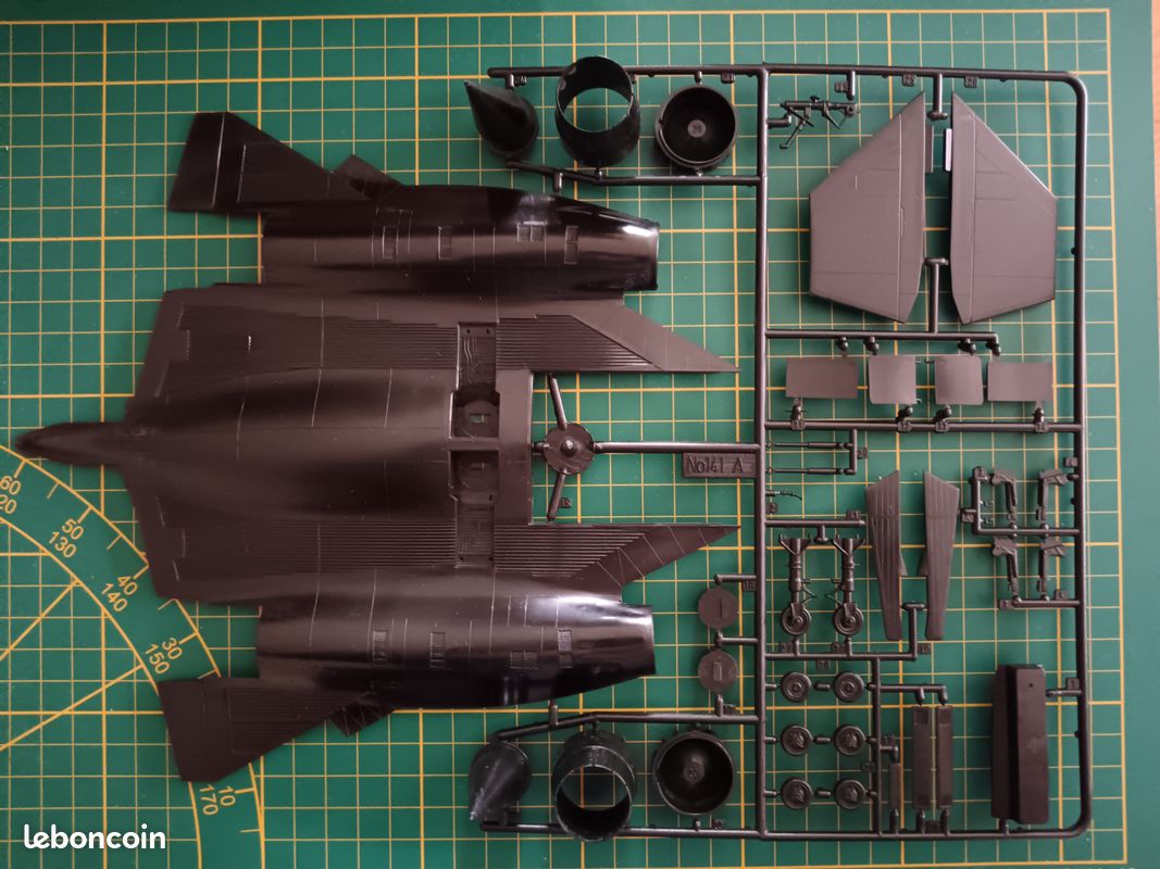 Maquette Italeri – Lockheed SR-71 Blackbird – échelle 1/72 – Complète (occasion)