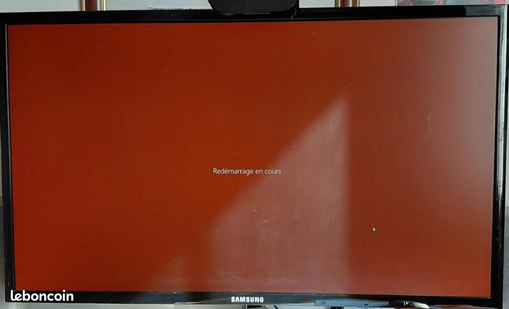 Ecran pc, clavier et souris + camera mobile et haut parleur (image 5)