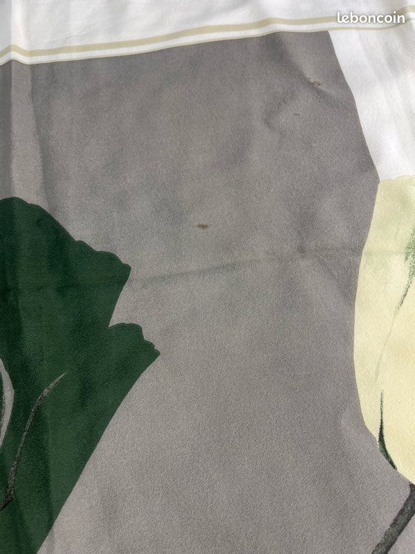 Carré Christian Dior vintage motif fleuri soie vert blanc (image 9)