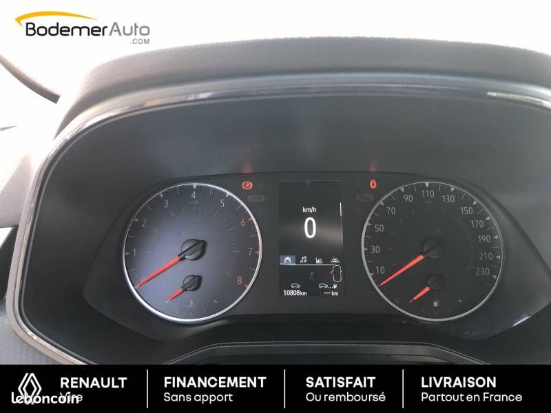 Renault Clio TCe 90 Equilibre (image 11)