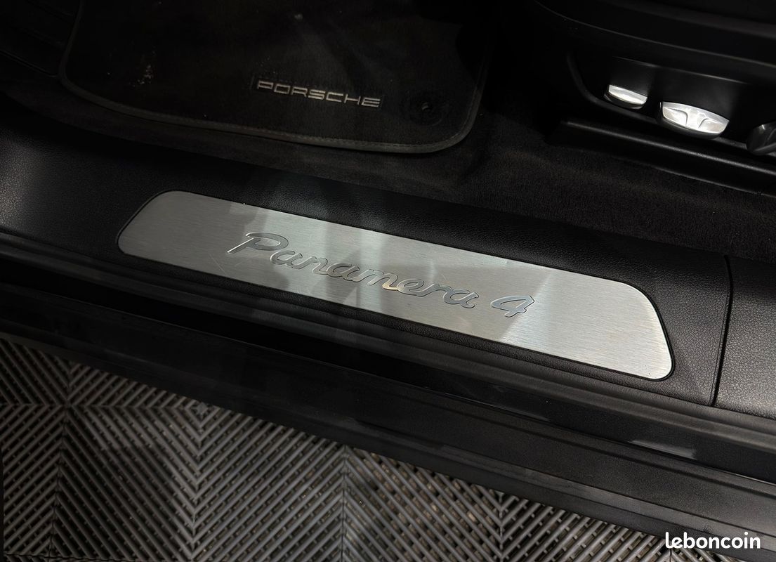 Porsche Panamera 4E-HYBRID RECHARGEABLE 462 CV PACK CHRONO - ECHAP SPORT - CAM 360 - SIEGES VENTILES (image 20)