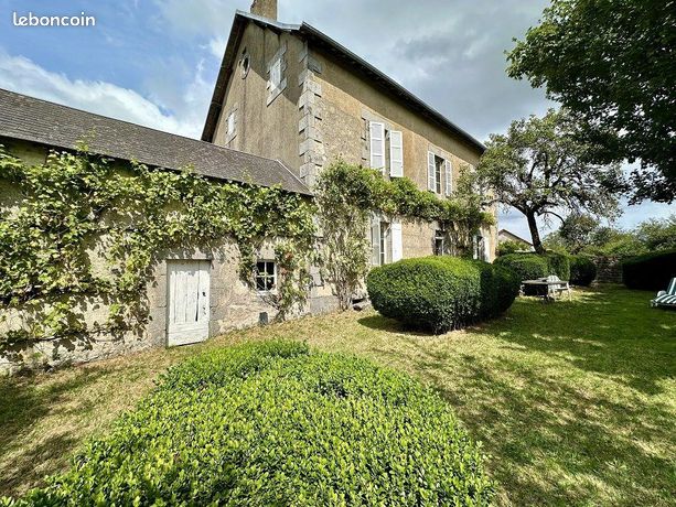 Maison 10 pièces 214 m²