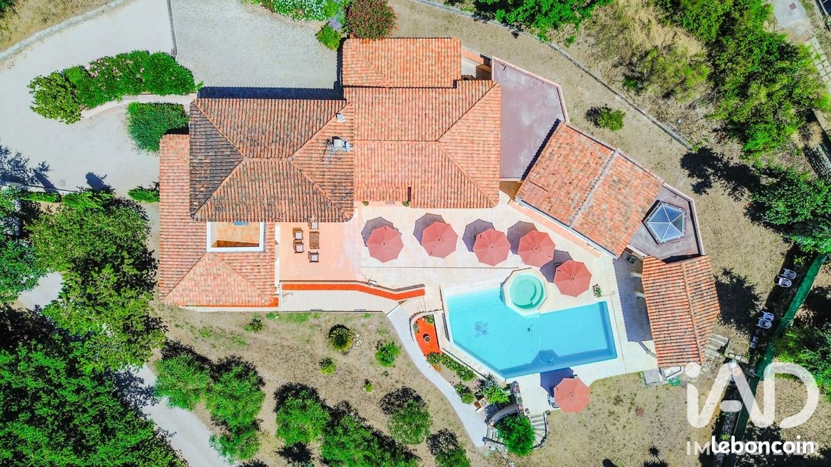 Maison 10 pièces 350 m² · à Châteauneuf-Grasse · 350 m² · 3 350 000 €