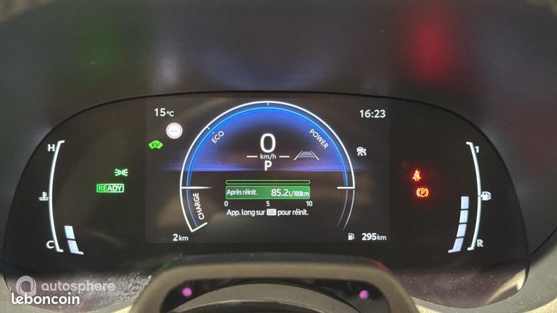 Toyota Yaris 116h Design 5p MY26 (image 10)