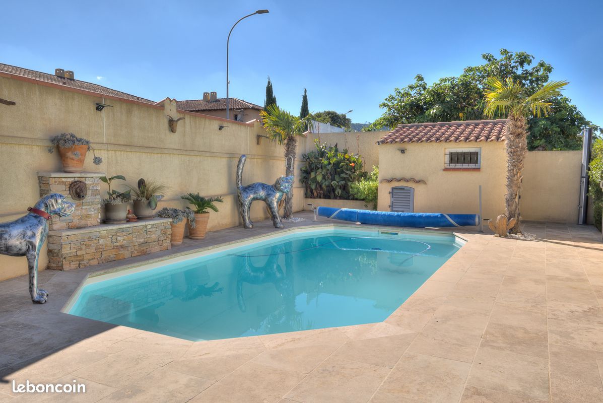 Maison 4 pièces 102 m² · à Châteauneuf-les-Martigues · 102 m² · 445 000 €