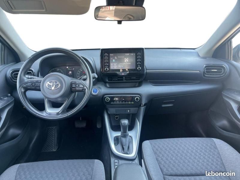 Toyota Yaris 116h Dynamic 5p MY22 (image 20)