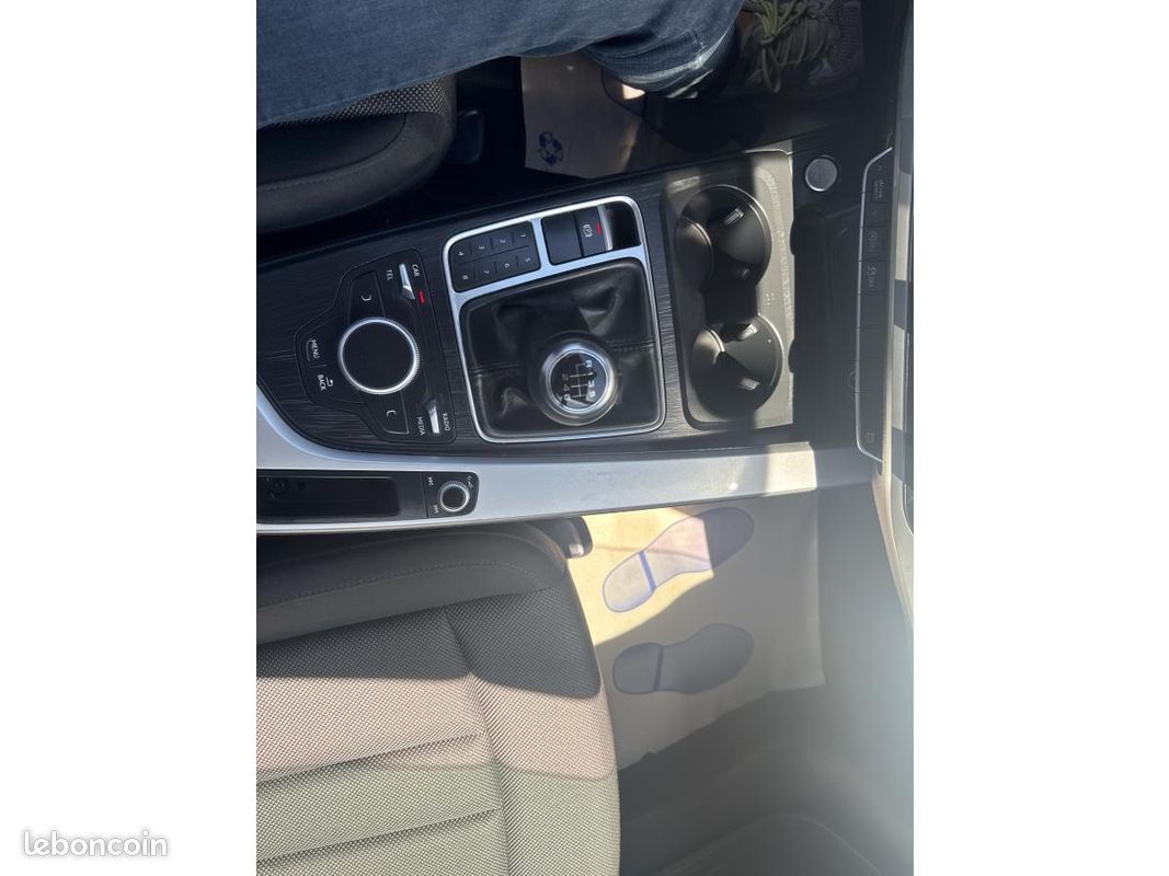 AUDI A4 Avant 2.0 TDI Ultra - 190 AVANT BREAK Business line (image 26)